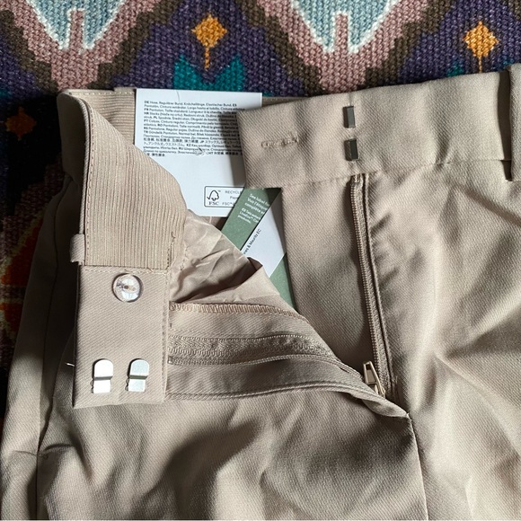 H&M Slacks Regular waist ankle length brown khaki pants Women’s Size 2 Brand New - Picture 8 of 10
